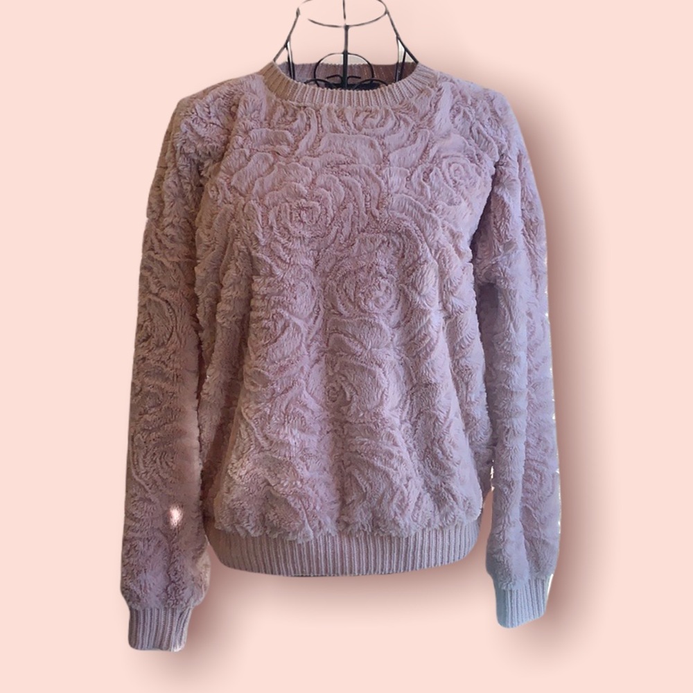 Fluffy fleece knit crew neck pullover sweater size S